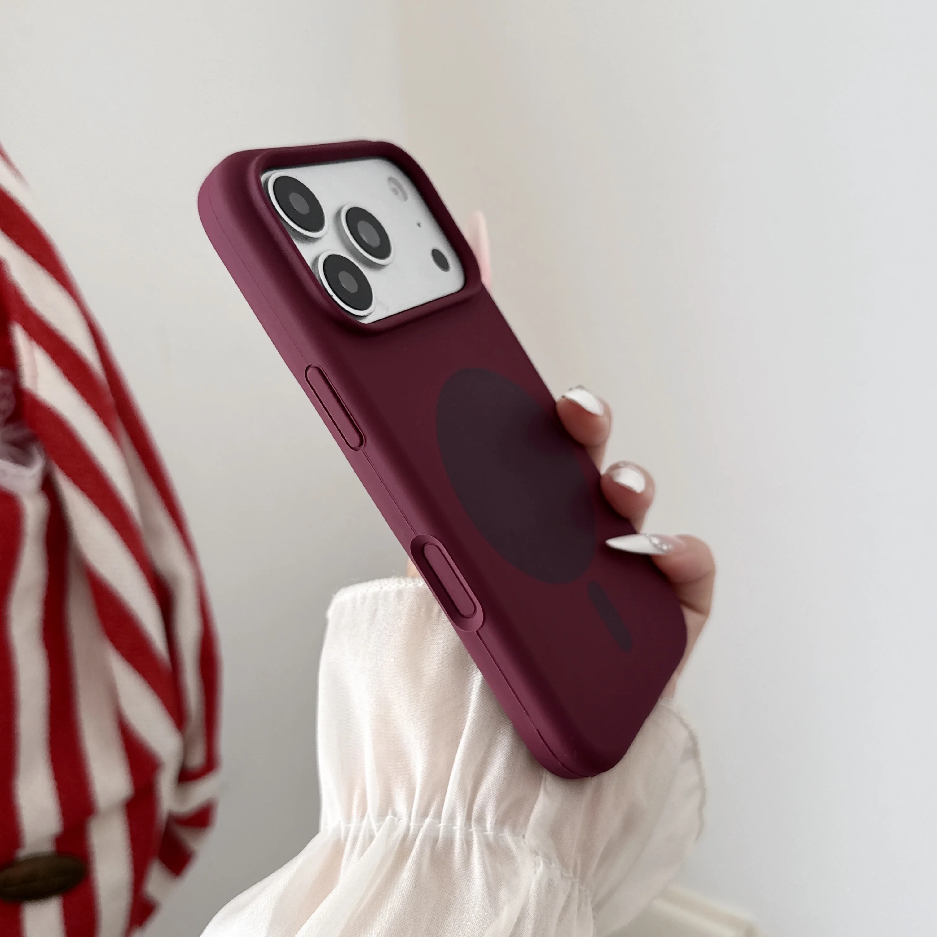Fashion Magnetic Wireless Char - Liquid Silicone Magnetic Phone Case review and price